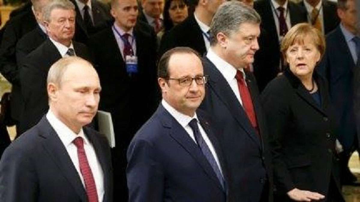 У 2015 році Володимир Путін погрожував Петру Порошенку «розчавити українське військо»