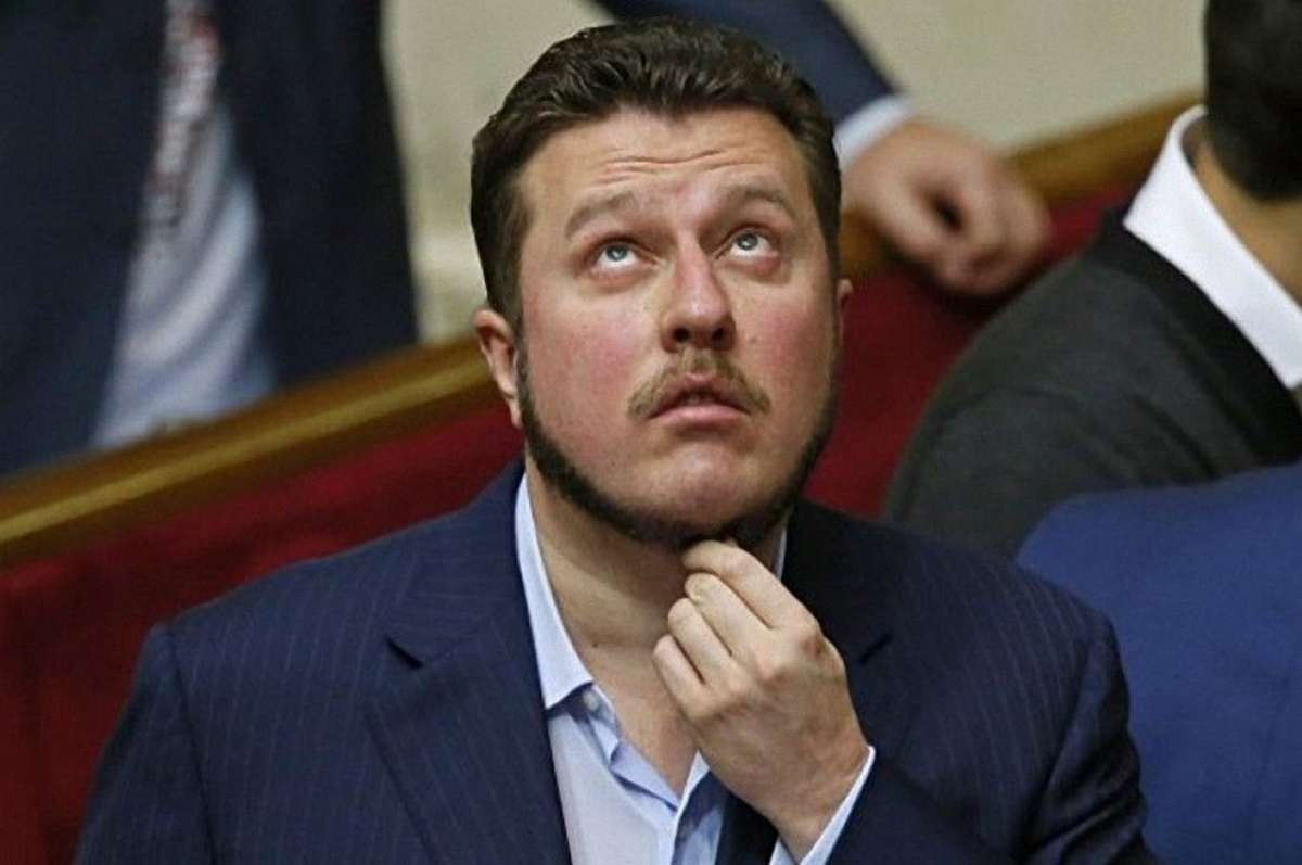 Фірми, пов'язані з депутатом Антоном Яценком, заробили 30 млн грн на завантаженні файлів