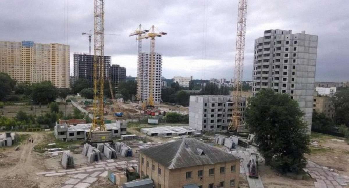 Попри заборону суду нові будівельні норми набули чинності
