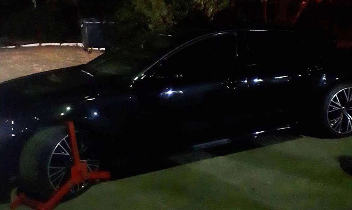 На кордоні з Угорщиною прикордонники затримали викрадений в Україні автомобіль