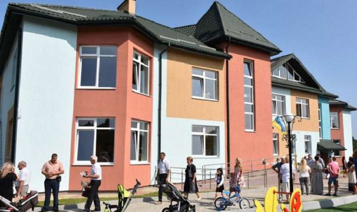 У селі поблизу Львова відкрили дитсадок на 75 дітей