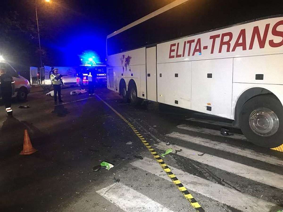 Туристичний автобус зі Львова потрапив у ДТП в Румунії