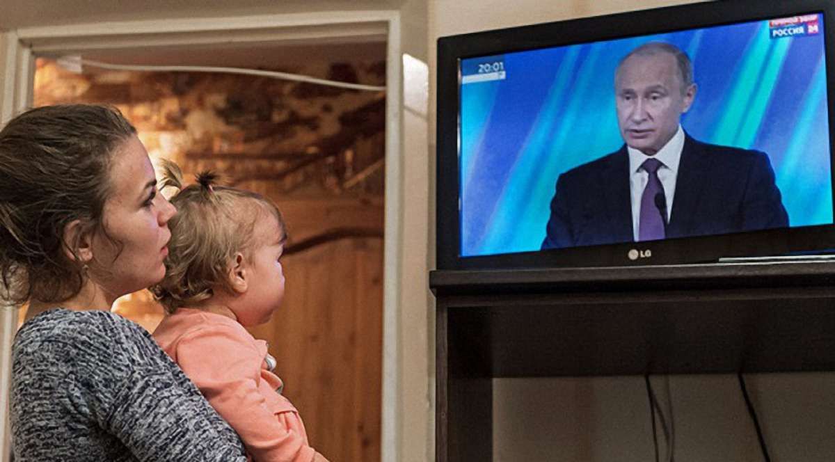 Україна заблокувала російське ТБ та радіо у 180 населених пунктах на Донбасі