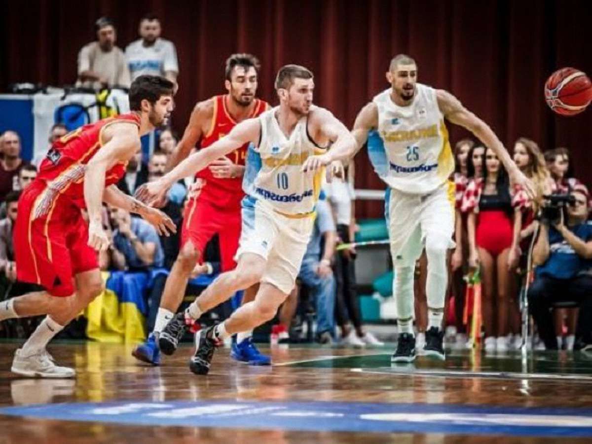 Збірна України з баскетболу сенсаційно перемогла триразових чемпіонів Європи