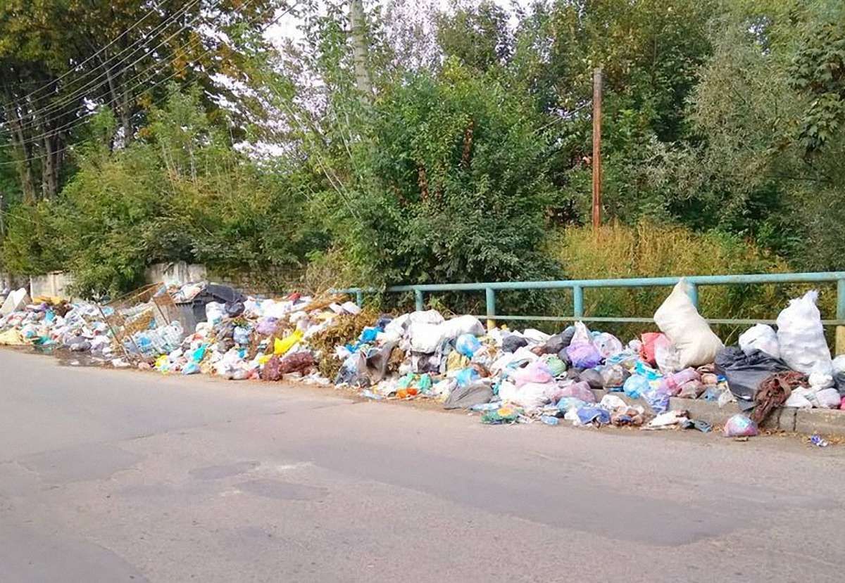 Мешканці Дрогобича попередили про сміттєві бунти у місті
