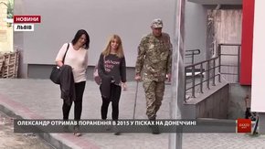 Сім’я бійця-добровольця оглянула у Львові нову квартиру від міської ради