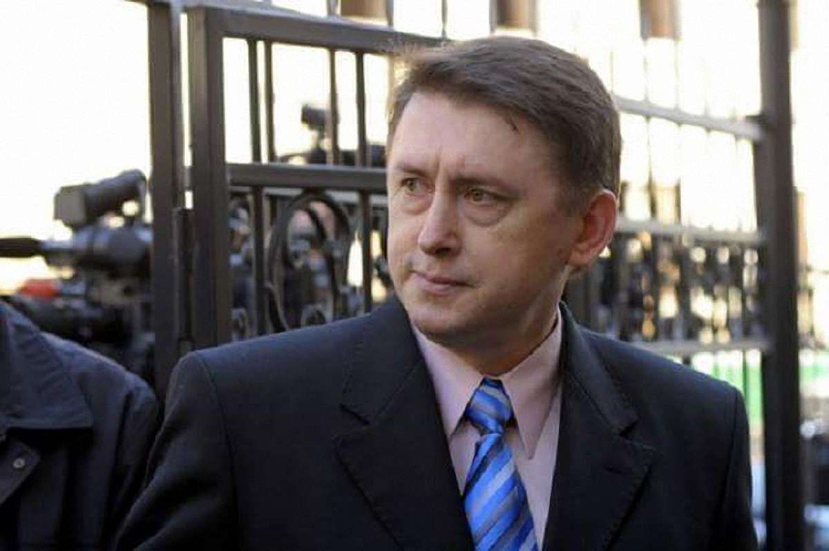 Суд арештував майно майора Миколи Мельниченка і дозволив його затримати