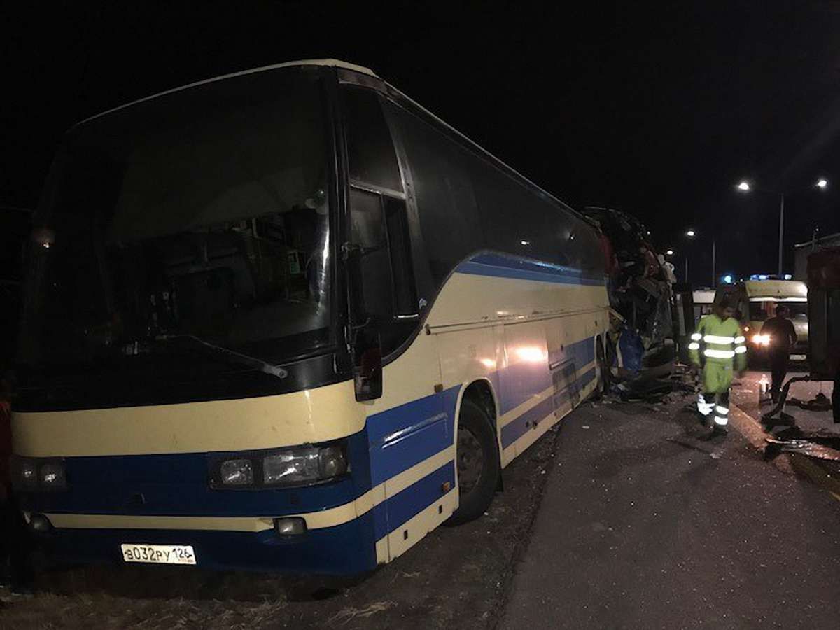 В Росії внаслідок зіткнення двох пасажирських автобусів загинули п’ятеро людей