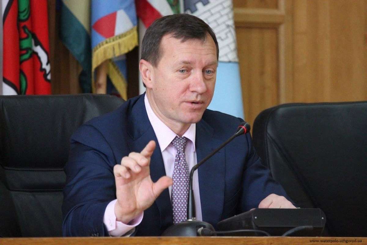 Суд залишив підозрюваного у корупції мера Ужгорода на посаді