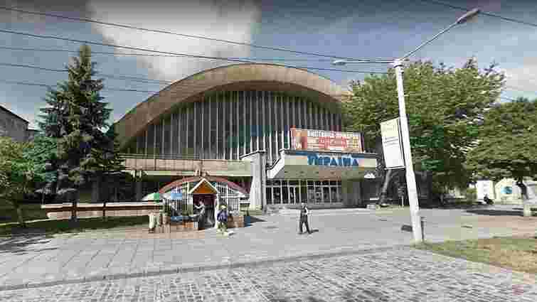Депутати ЛМР підтримали петицію щодо реконструкції палацу спорту «Україна»
