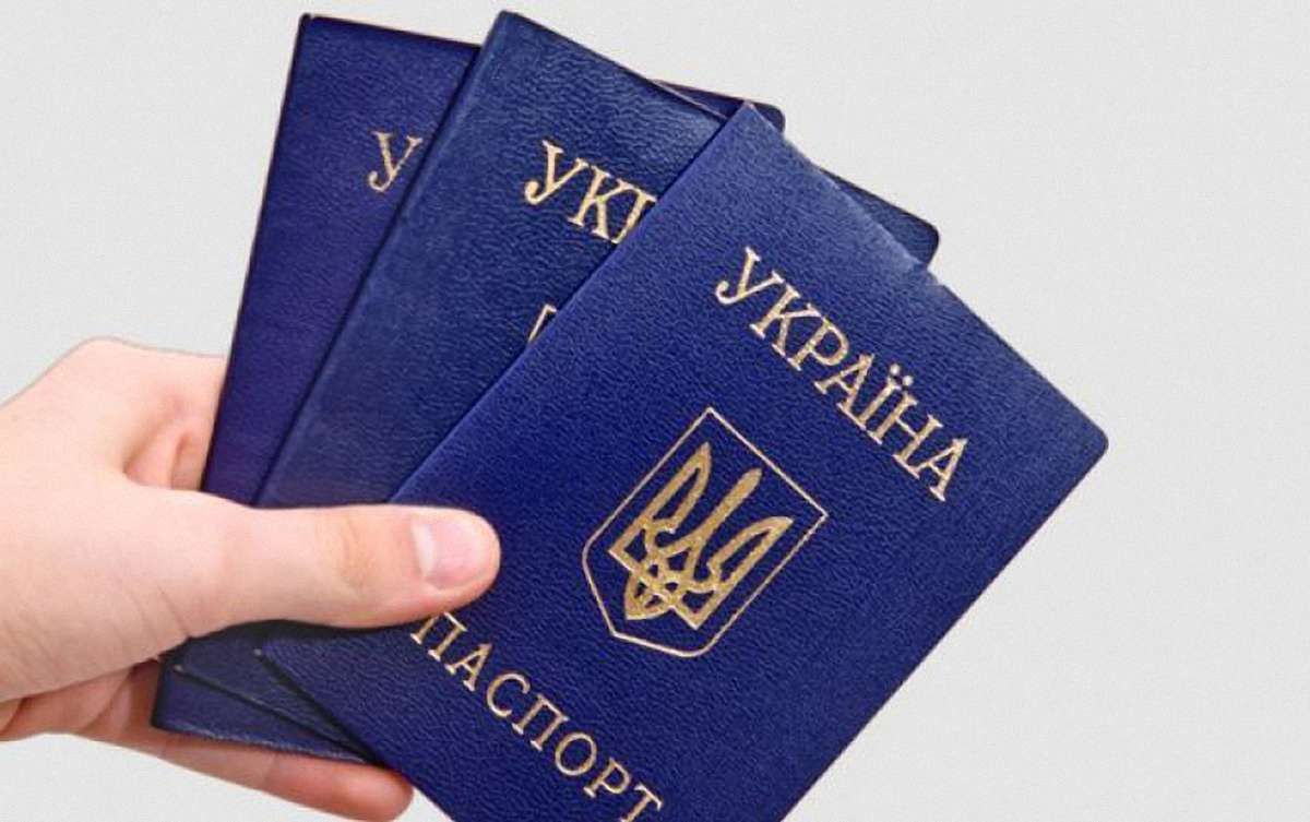 Верховний суд дозволив вірянці УПЦ МП отримати паспорт старого зразка