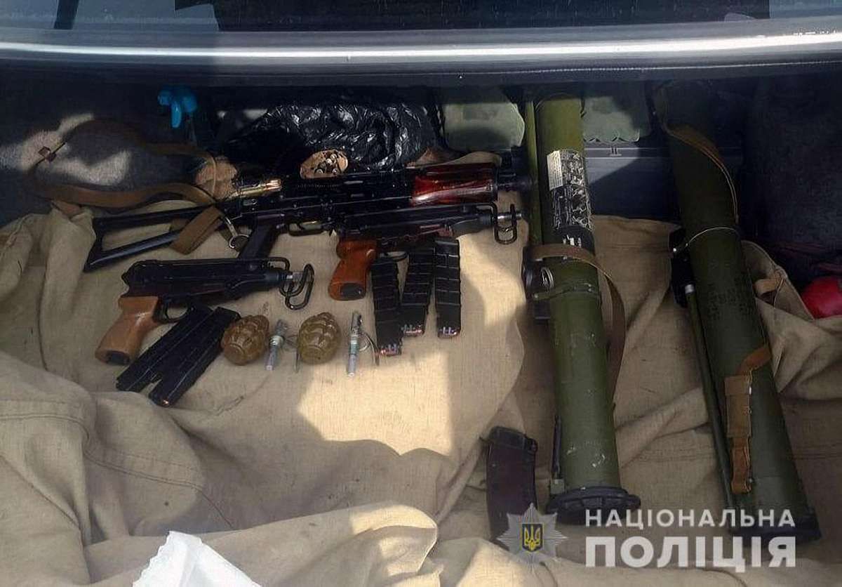 У Києві затримали учасника бойових дій, який збував зброю і боєприпаси з Донбасу 