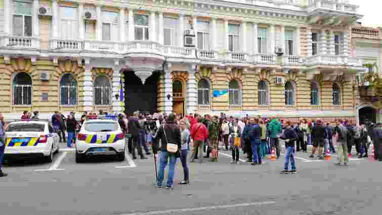 В Одесі 200 людей вимагали відставки керівника обласної поліції після замаху на активіста