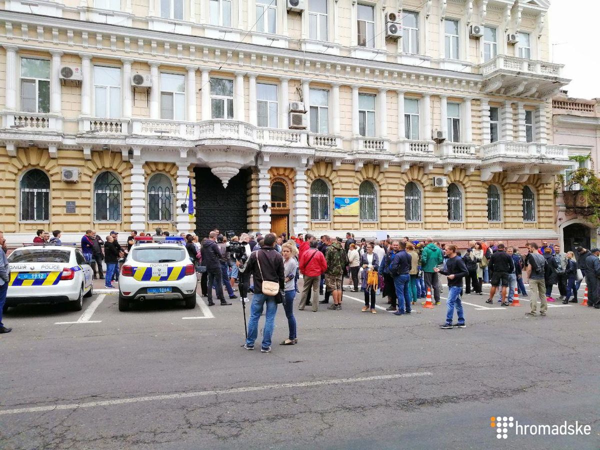 В Одесі 200 людей вимагали відставки керівника обласної поліції після замаху на активіста