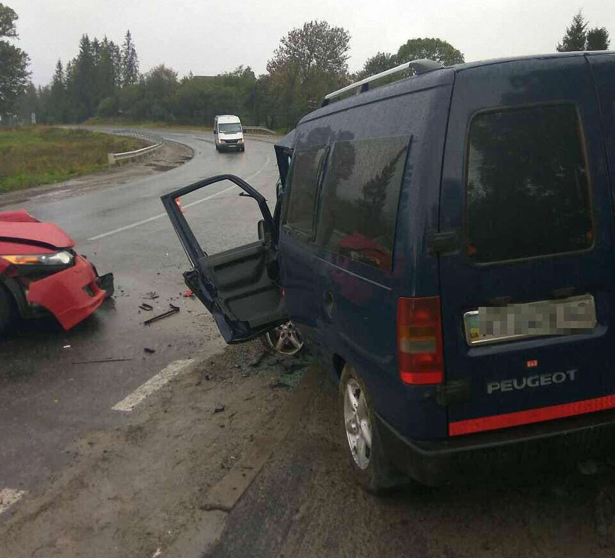 На трасі Київ-Чоп у ДТП травмувалися п’ятеро людей