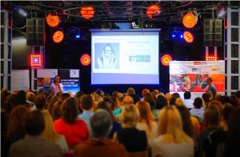 Шукачі цінних кадрів