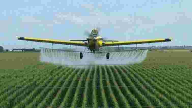 Перевірка не виявила пестицидів біля домівок селян, які отруїлися на Тернопільщині