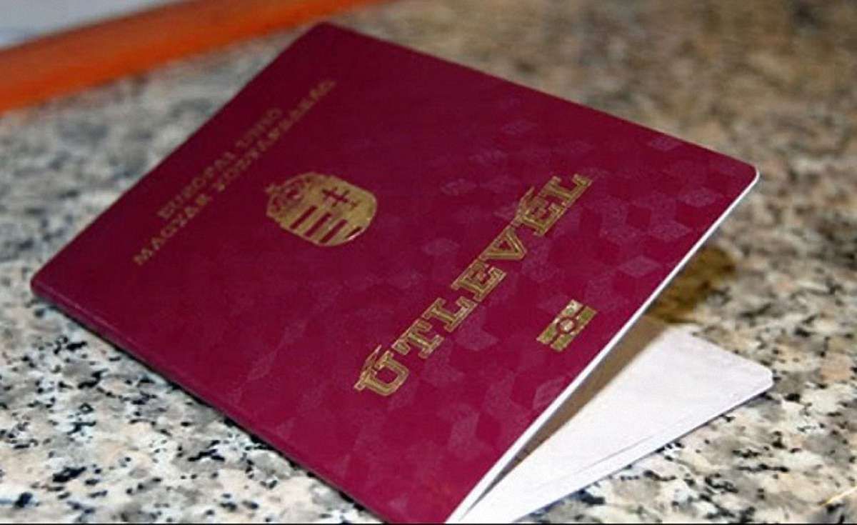 СБУ почала розслідувати видачу угорських паспортів на Закарпатті