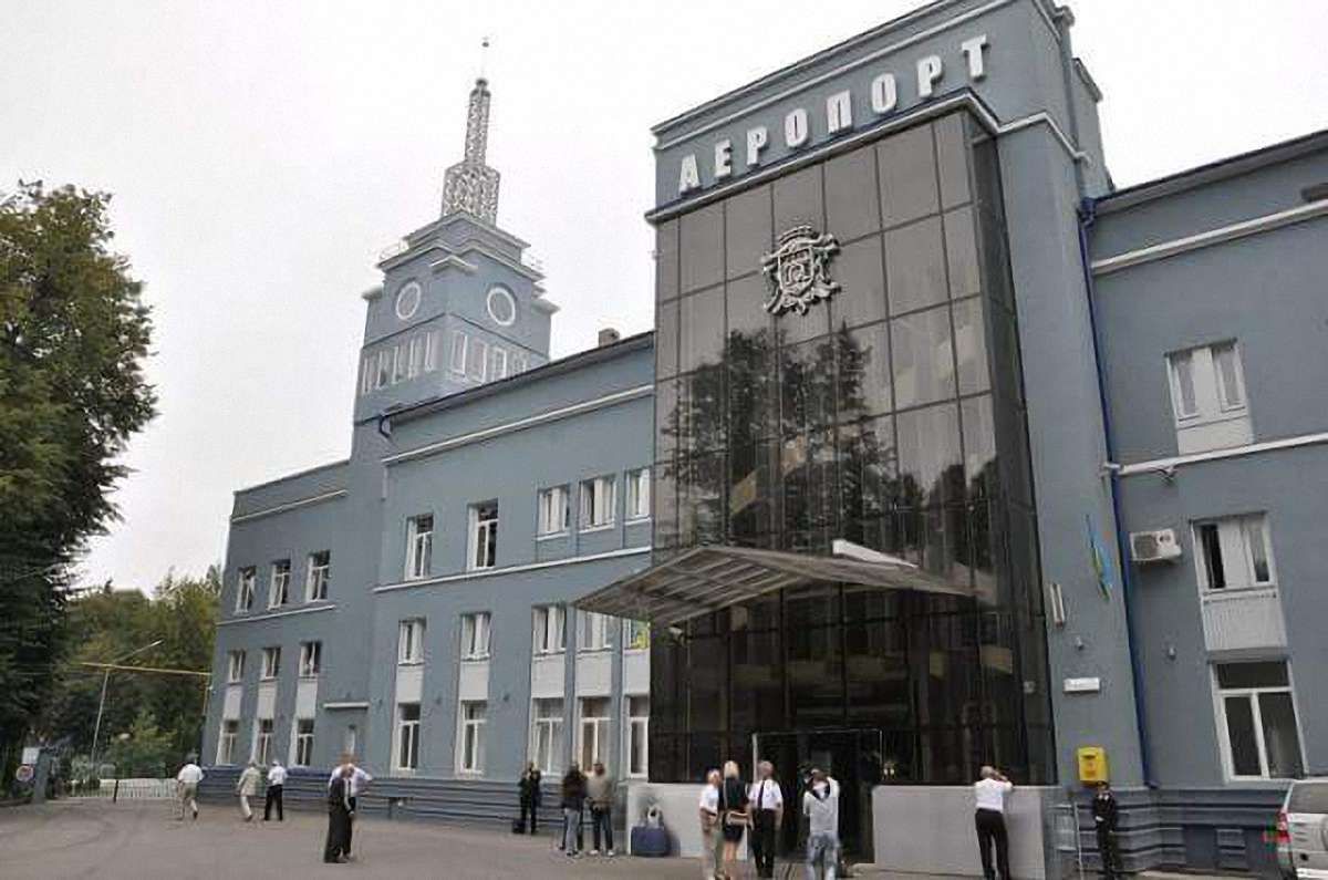 Чернівецький аеропорт назвали на честь Леоніда Каденюка