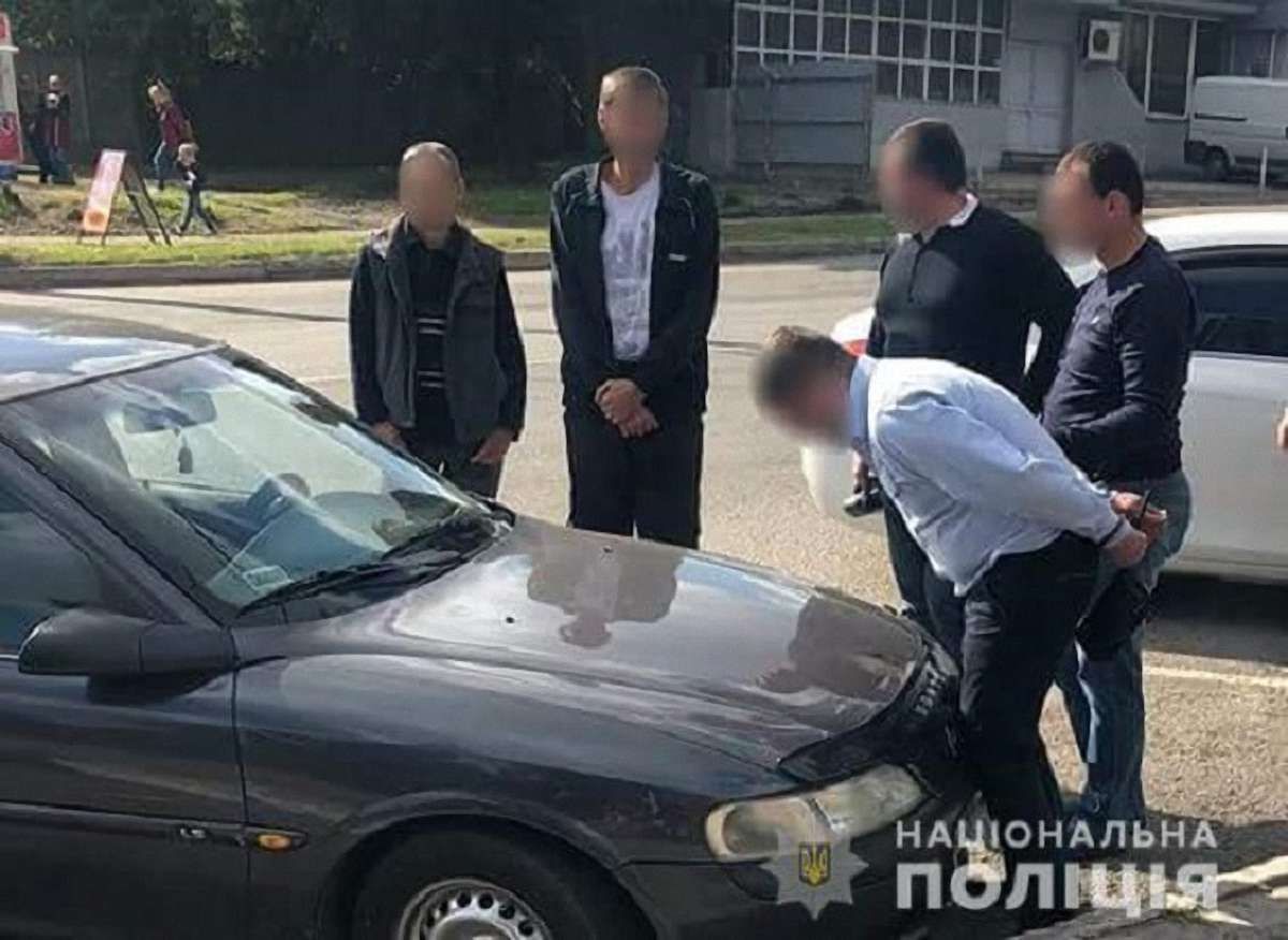 На Запоріжжі військового посадовця затримали за вимагання хабара