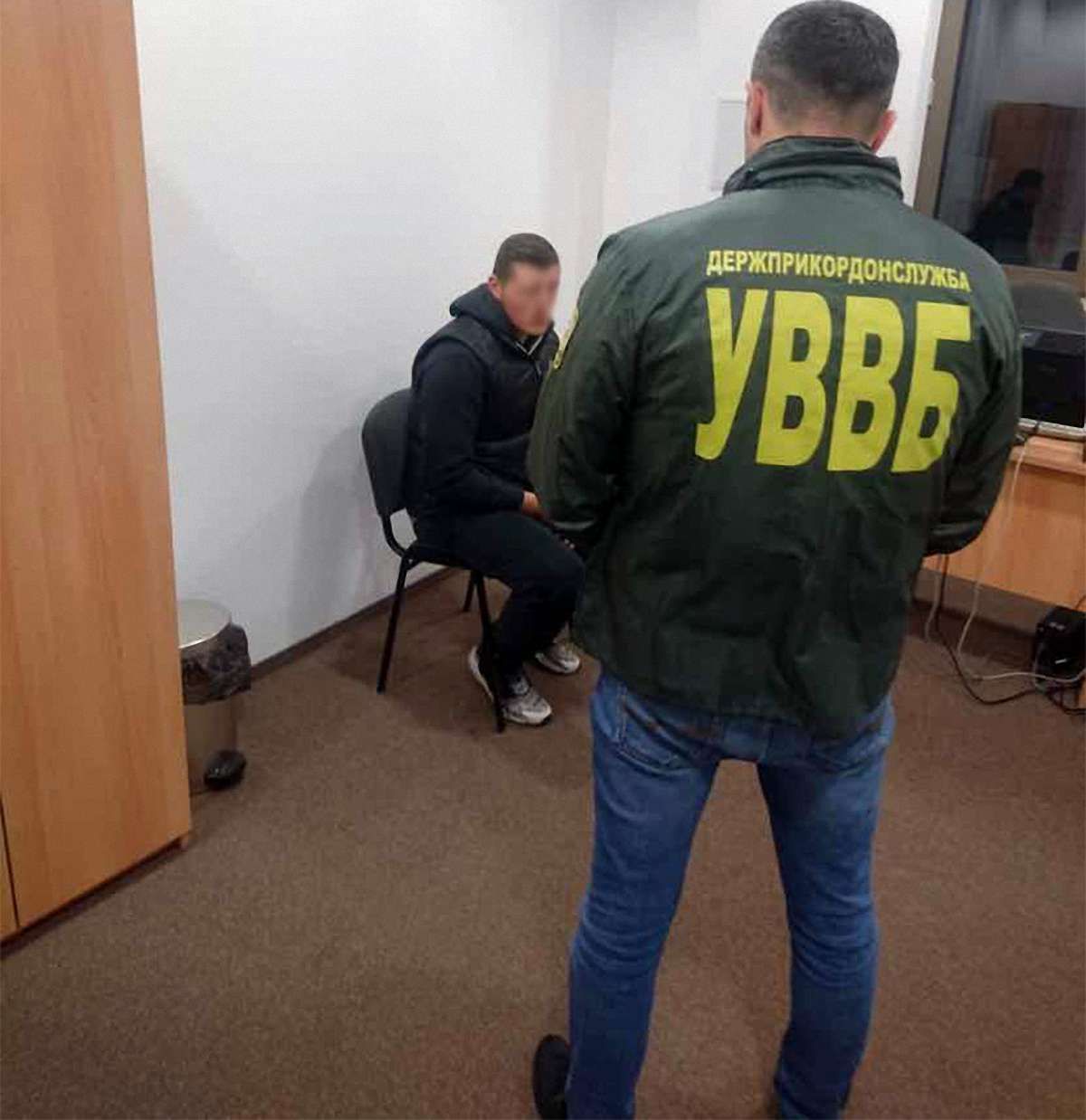 За спробу дати хабар на кордоні з Польщею затримали 22-річного українця