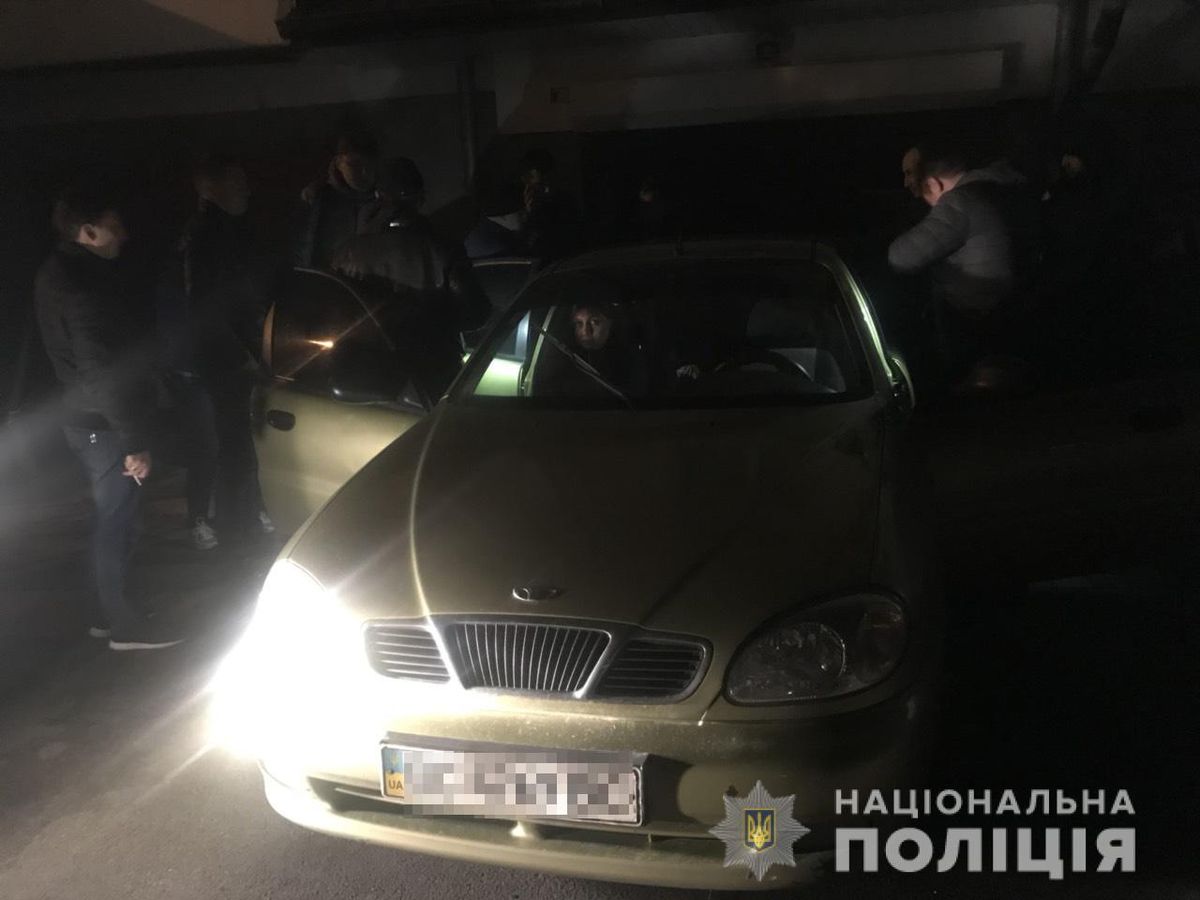 
У Львові затримали злочинну групу, яка займалась наданням сексуальних послуг


