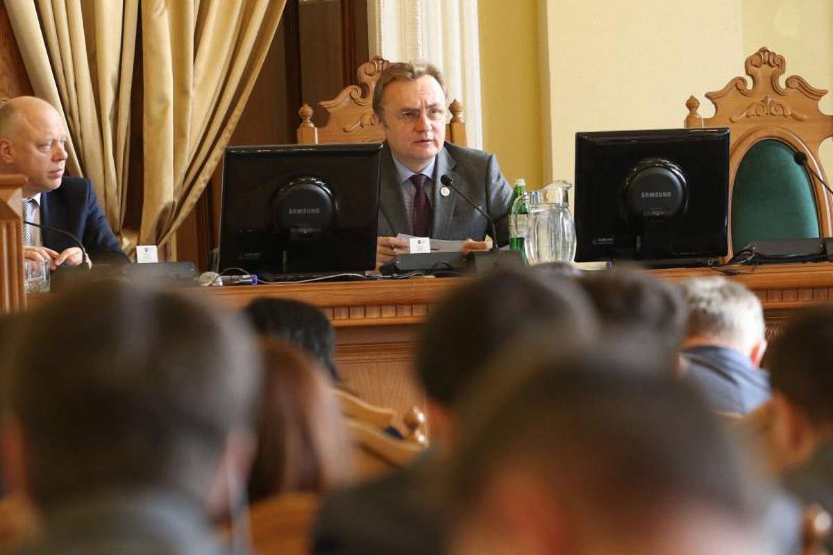 Депутати Львівської міськради запроваджують «годину запитань» до мера