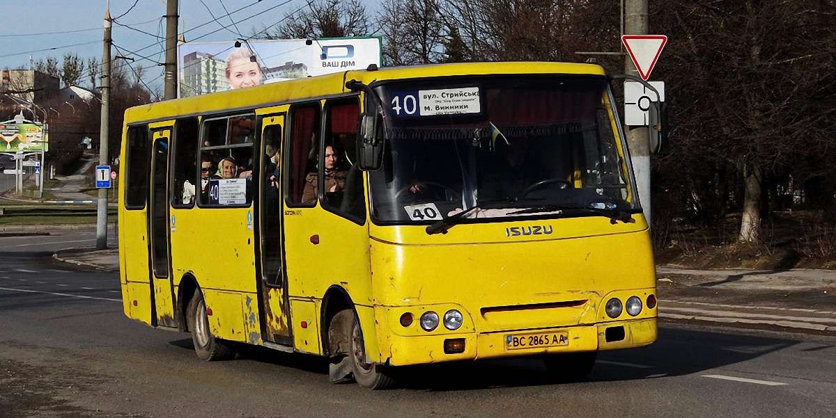 Львівська мерія укладе тимчасові договори з перевізниками ще на місяць