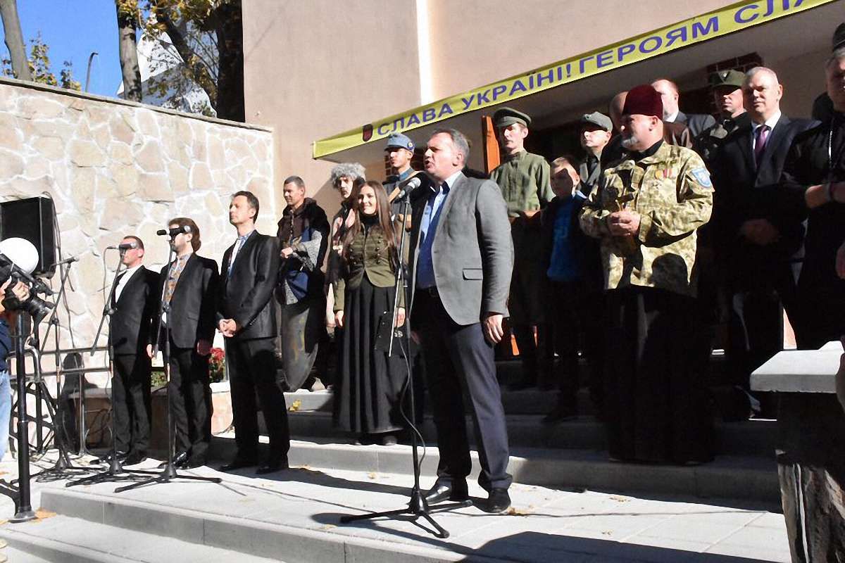Напередодні Дня захисника України у Львові відкрили Будинок воїна