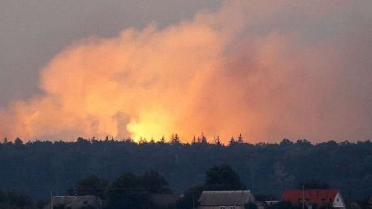За вибухи на військових арсеналах до відповідальності притягнуто 65 офіцерів, – Полторак