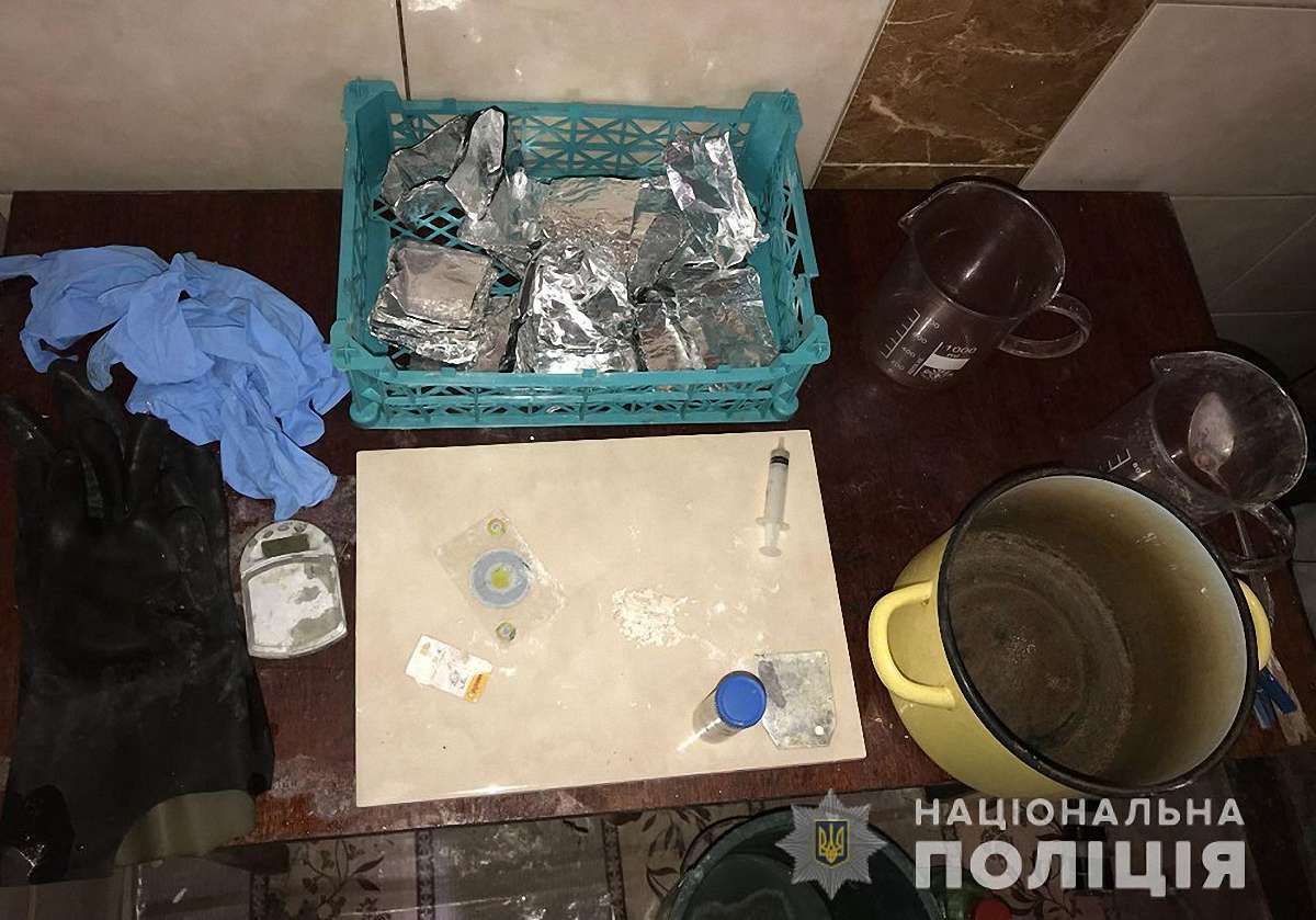 35-річний дрогобичанин у домашній нарколабораторії виготовляв амфетамін