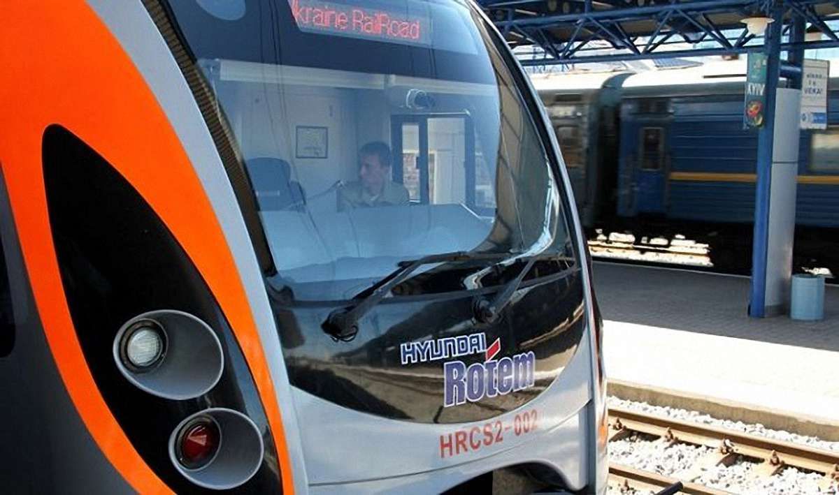 Туалети в потягах Hyundai за 4 млн грн модернізує фірма з одним працівником