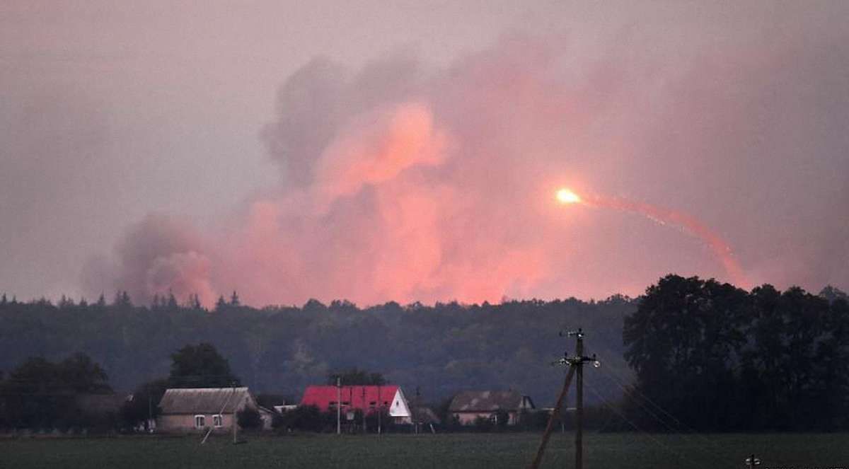 Біля арсеналів в Ічні перед вибухами бачили двох чоловіків у камуфляжі
