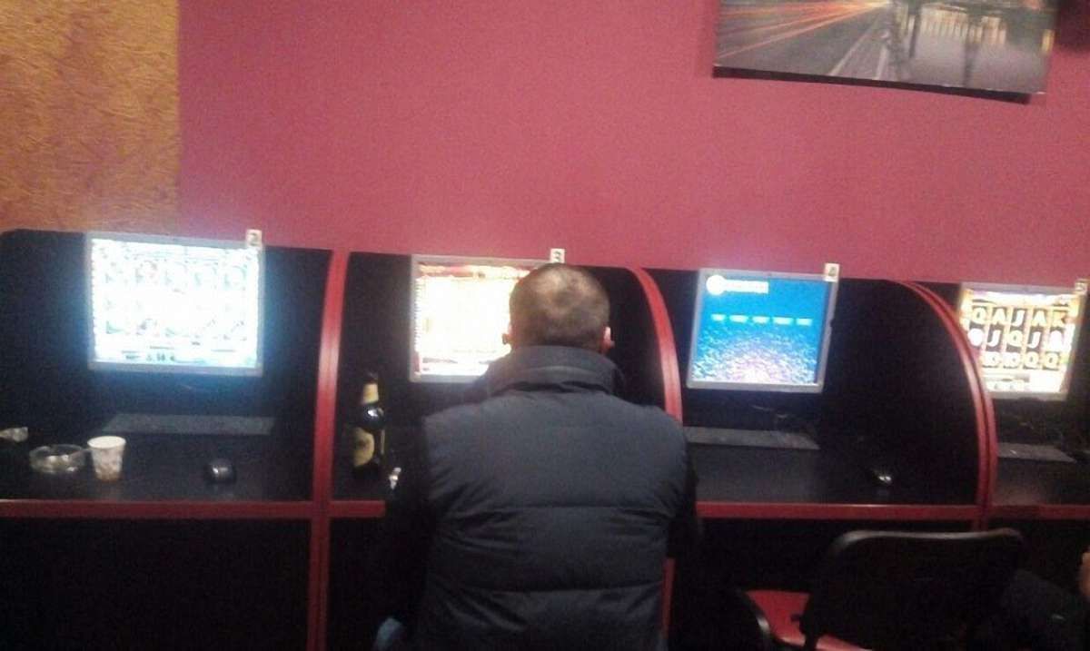 У Львові та області правоохоронці припинили діяльність п'яти підпільних гральних закладів