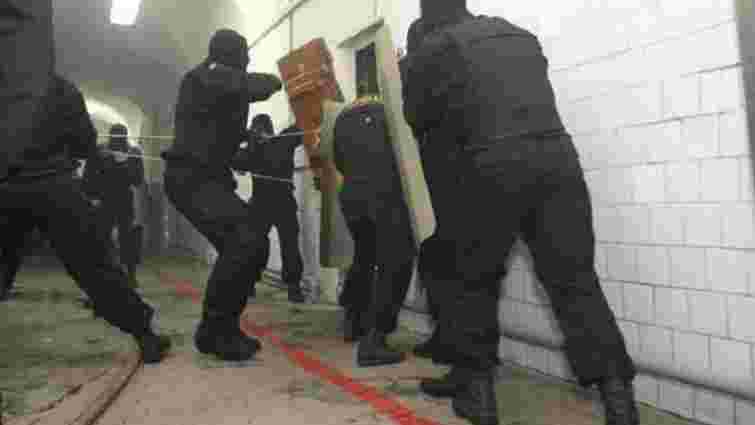 Поліція завершила розслідування у справі бунту бійців «Торнадо» в Лук'янівському СІЗО
