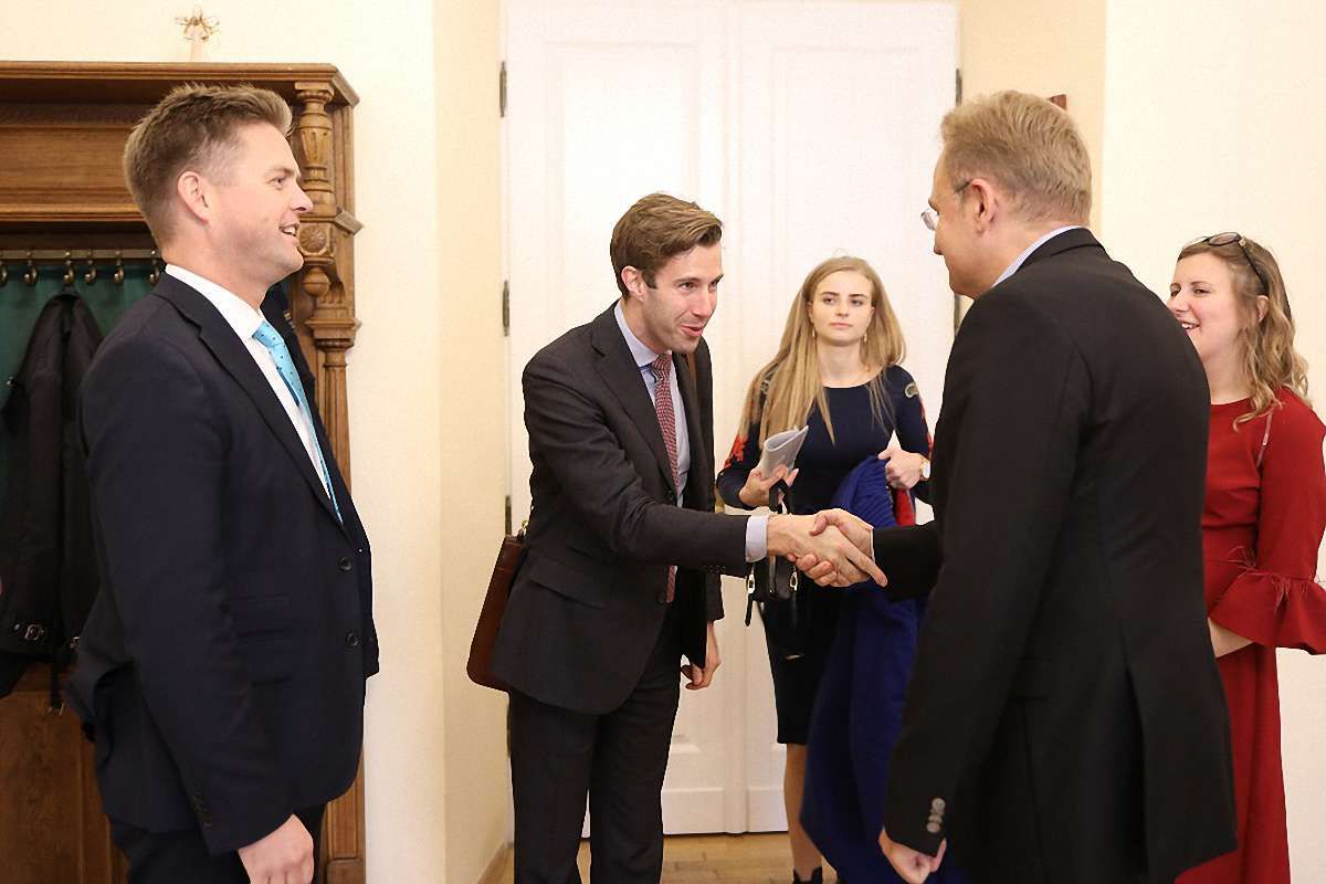 На Безпековому форумі у Львові шведські політики пообіцяли підтримувати Україну