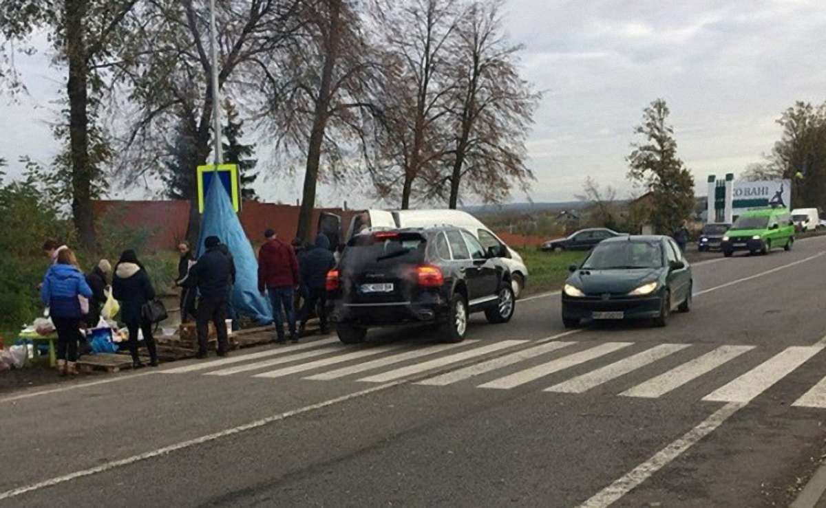 Після двох днів протестів на Львівщині розблокували дорогу до кордону