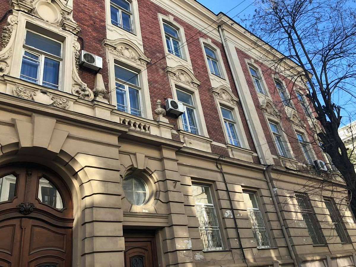 Економічний корпус ЛНУ на проспекті Свободи відреставрують за  майже 10 млн грн
