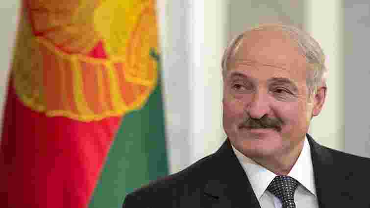 Лукашенко запропонував Україні допомогу в припиненні «братовбивчої» війни на Донбасі