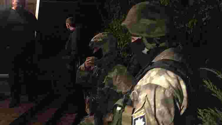 Львівська поліція затримала чоловіка, який погрожував підірвати гранатою свою сім’ю