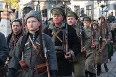 Бої за Львів, марш та два пам’ятники