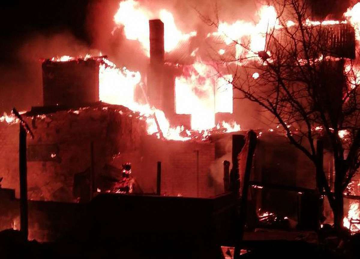 У Червонограді згоріла дача