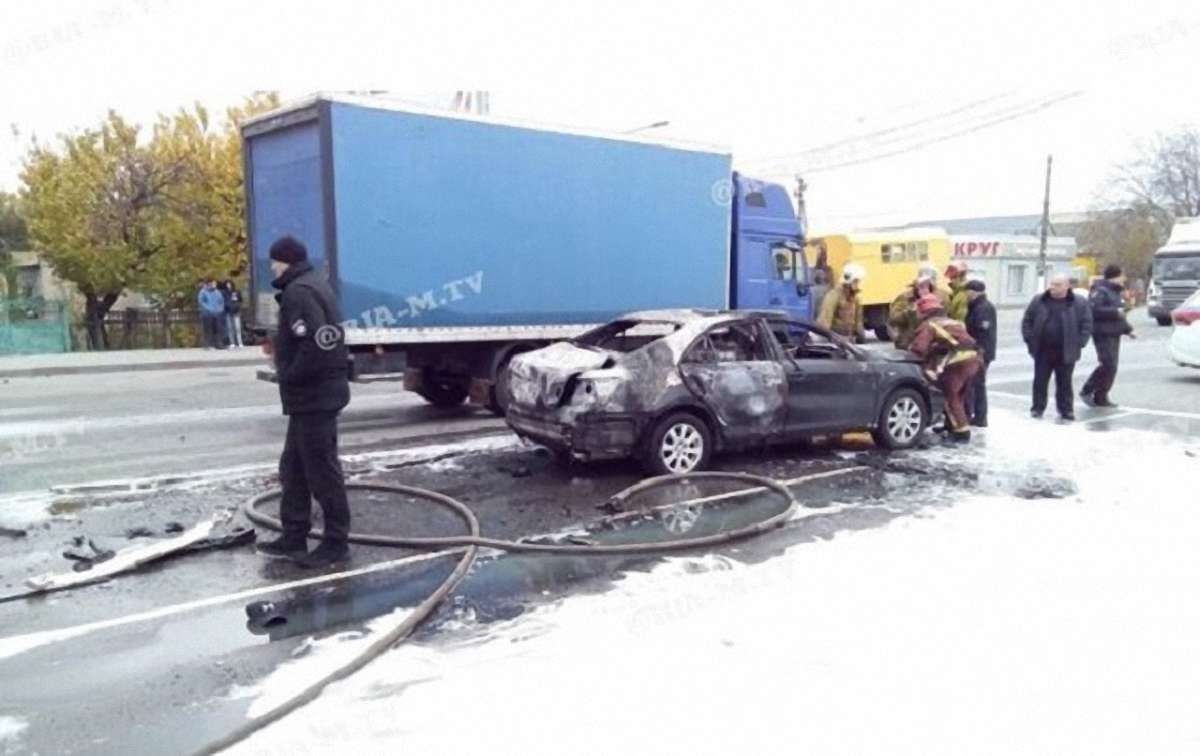 У Мелітополі в автомобілі під час руху вибухнув газовий балон