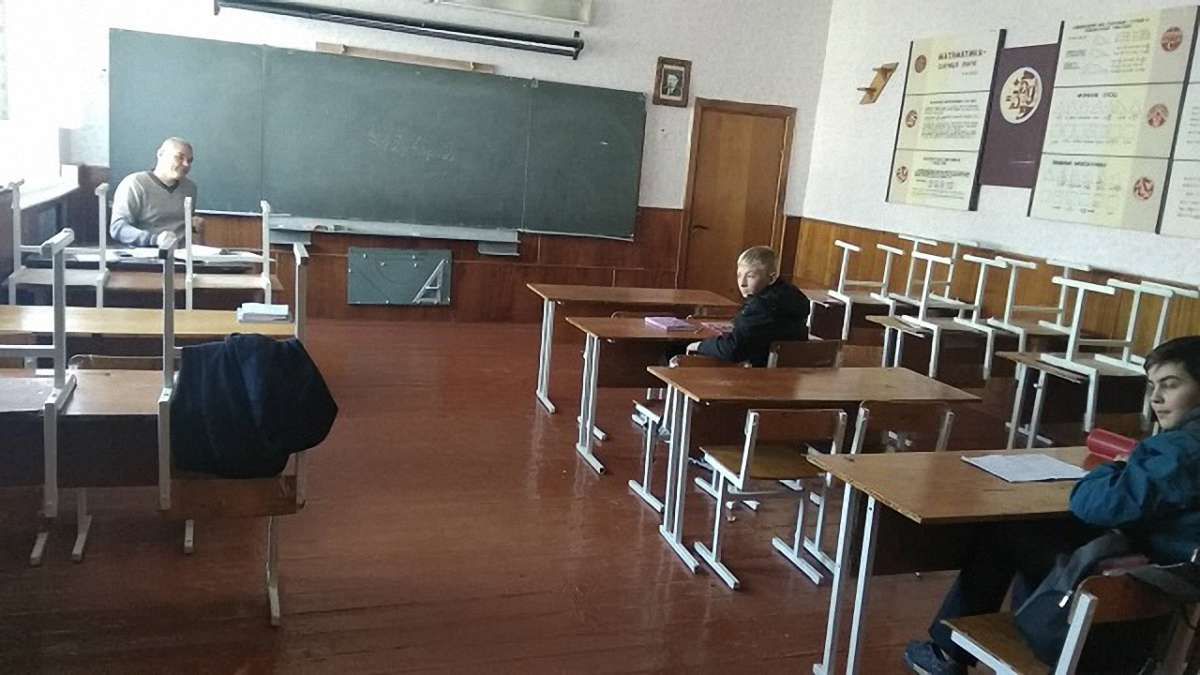 У селі на Волині батьки масово не пустили своїх дітей до школи 