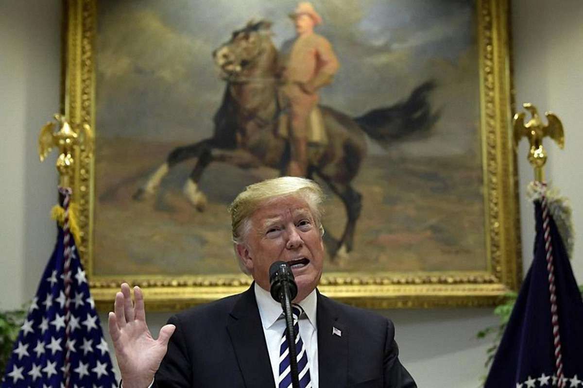 Дональд Трамп обмежив право нелегальних мігрантів на притулок у США