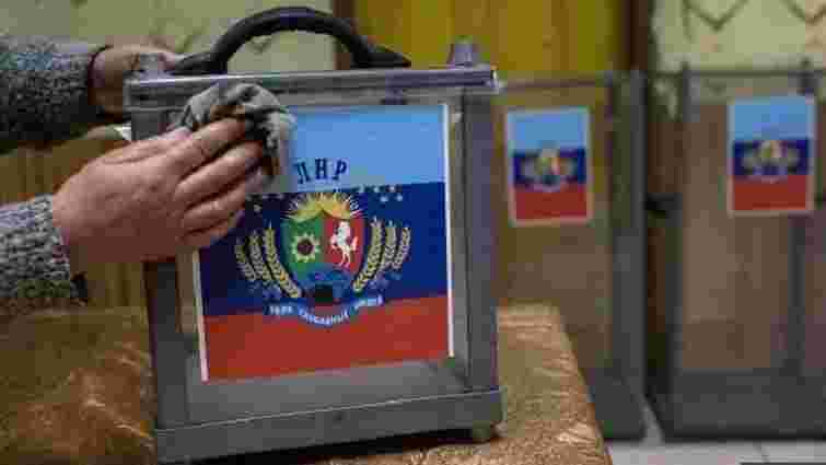 Порошенко закликав українців на окупованих територіях Донбасу не брати участі у фейкових виборах