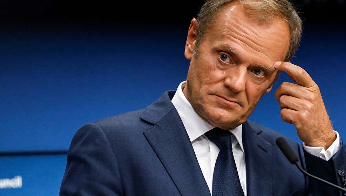 Голова Європейської Ради назвав чинних лідерів Польщі «сучасними більшовиками»