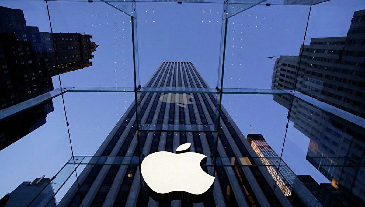 Apple повідомила про дефекти у MacBook Pro та iPhone X