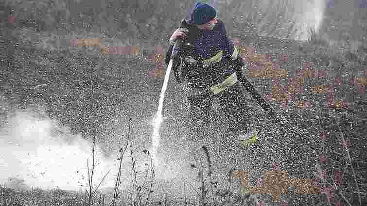 На Сокальщині рятувальники ліквідували масштабну пожежу на торфовищі 