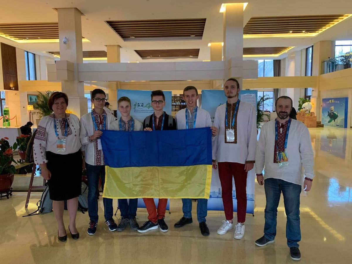 Двоє львівських ліцеїстів отримали нагороди на Міжнародній олімпіаді з астрономії в Китаї